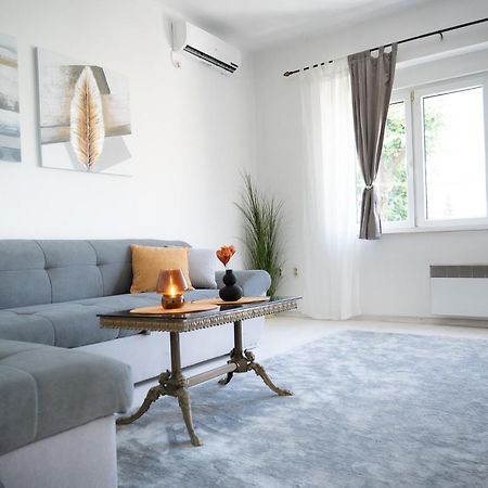 Ap Apartment Мостар Экстерьер фото