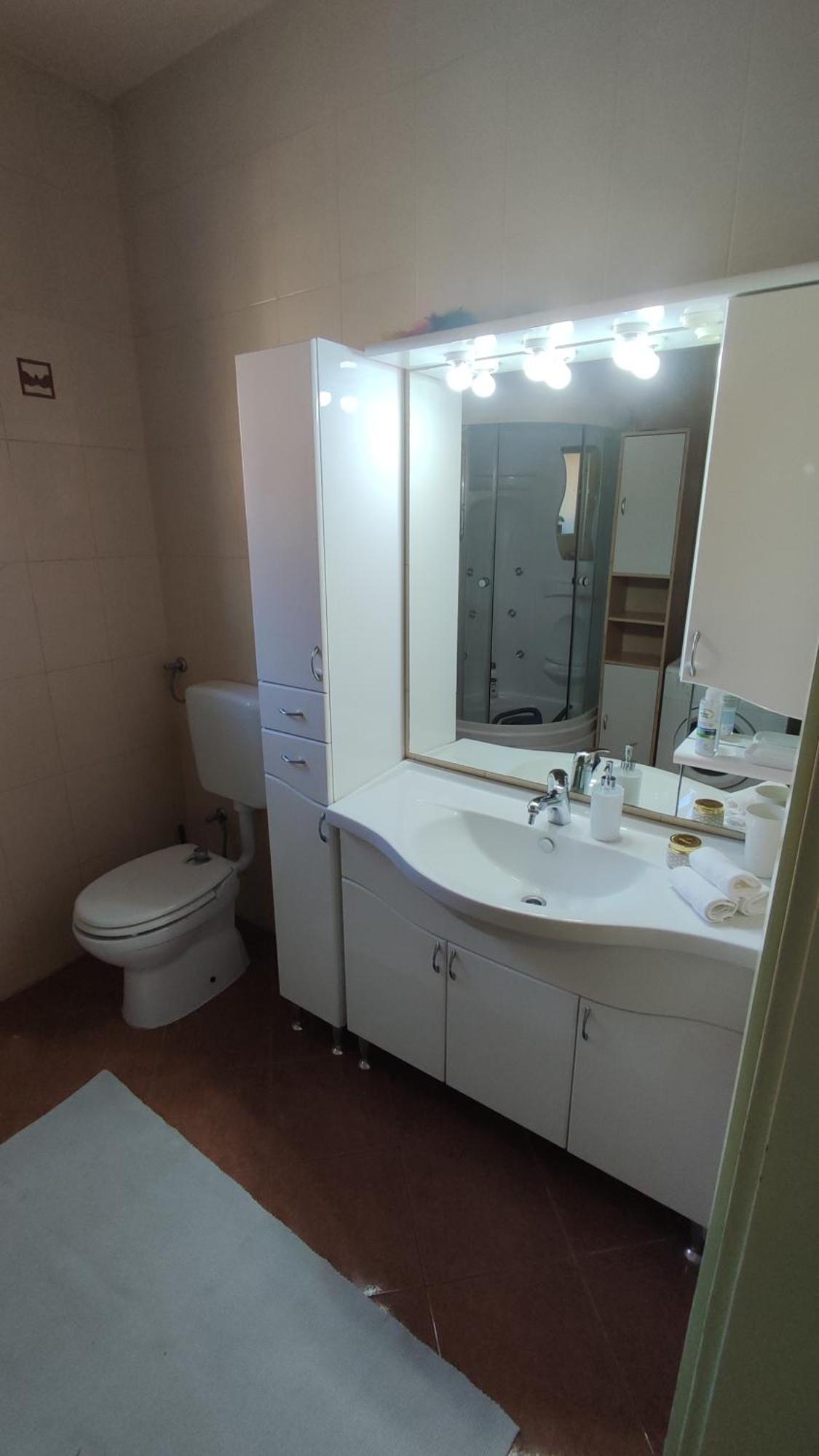 Ap Apartment Мостар Экстерьер фото